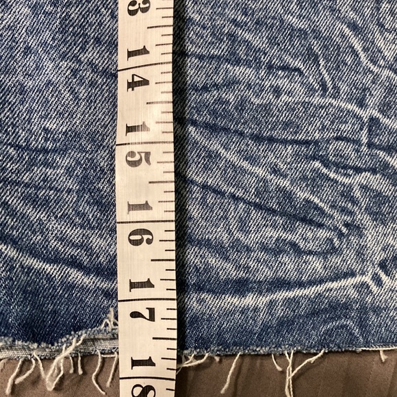 Forever 21 LA Denim Jean Distressed Mini Skirt Size 31 XL Vintage Acid Wash Look - Picture 9 of 10